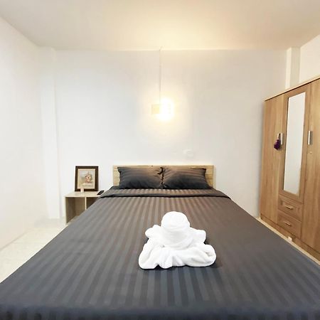 Aparthotel Racha Caftel - 7 House - รชาคาฟเทล Čiang Mai Exteriér fotografie