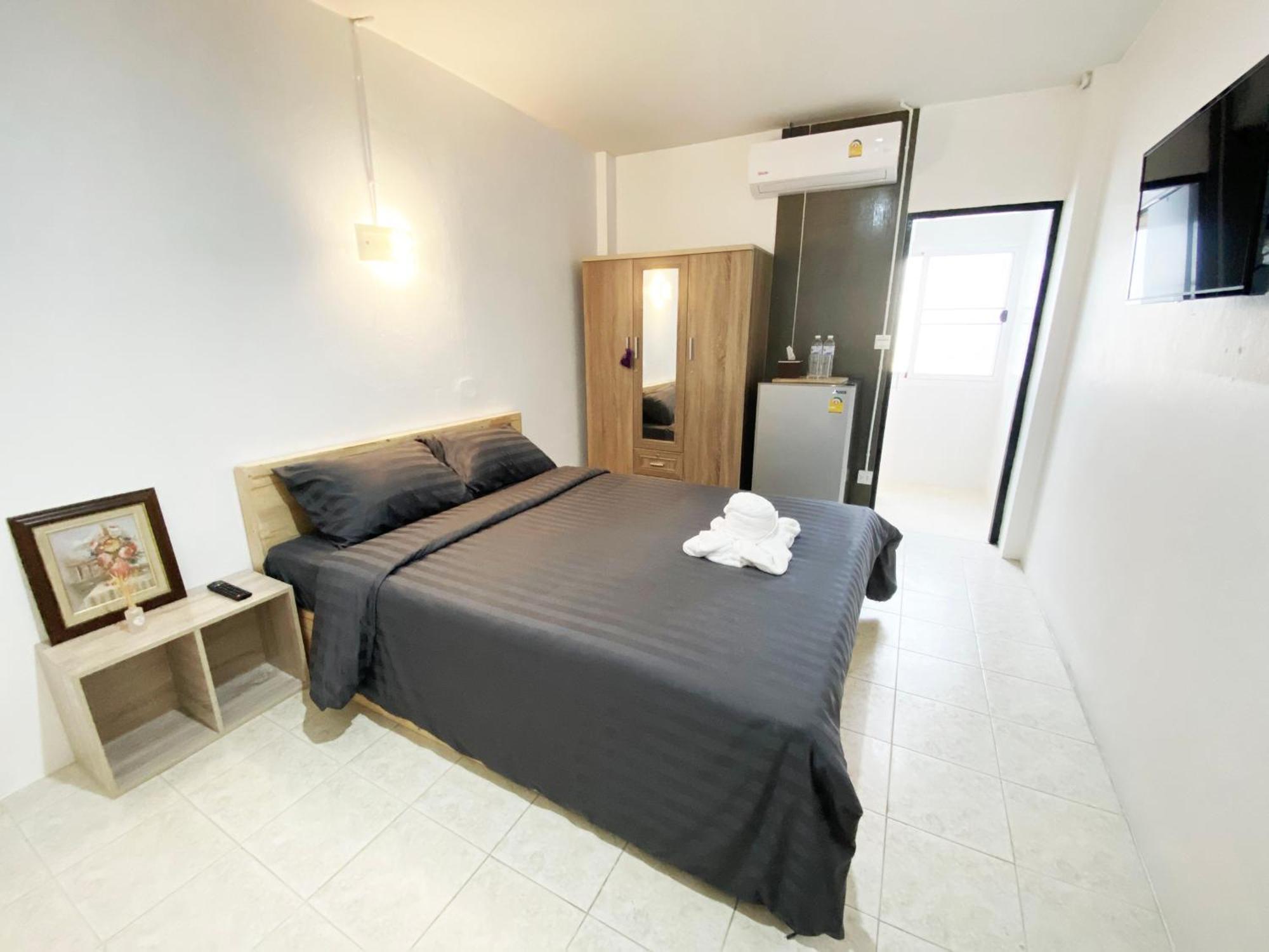 Aparthotel Racha Caftel - 7 House - รชาคาฟเทล Čiang Mai Exteriér fotografie