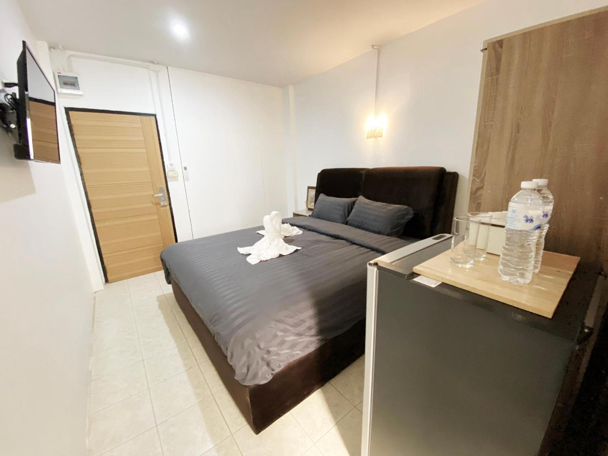 Aparthotel Racha Caftel - 7 House - รชาคาฟเทล Čiang Mai Exteriér fotografie