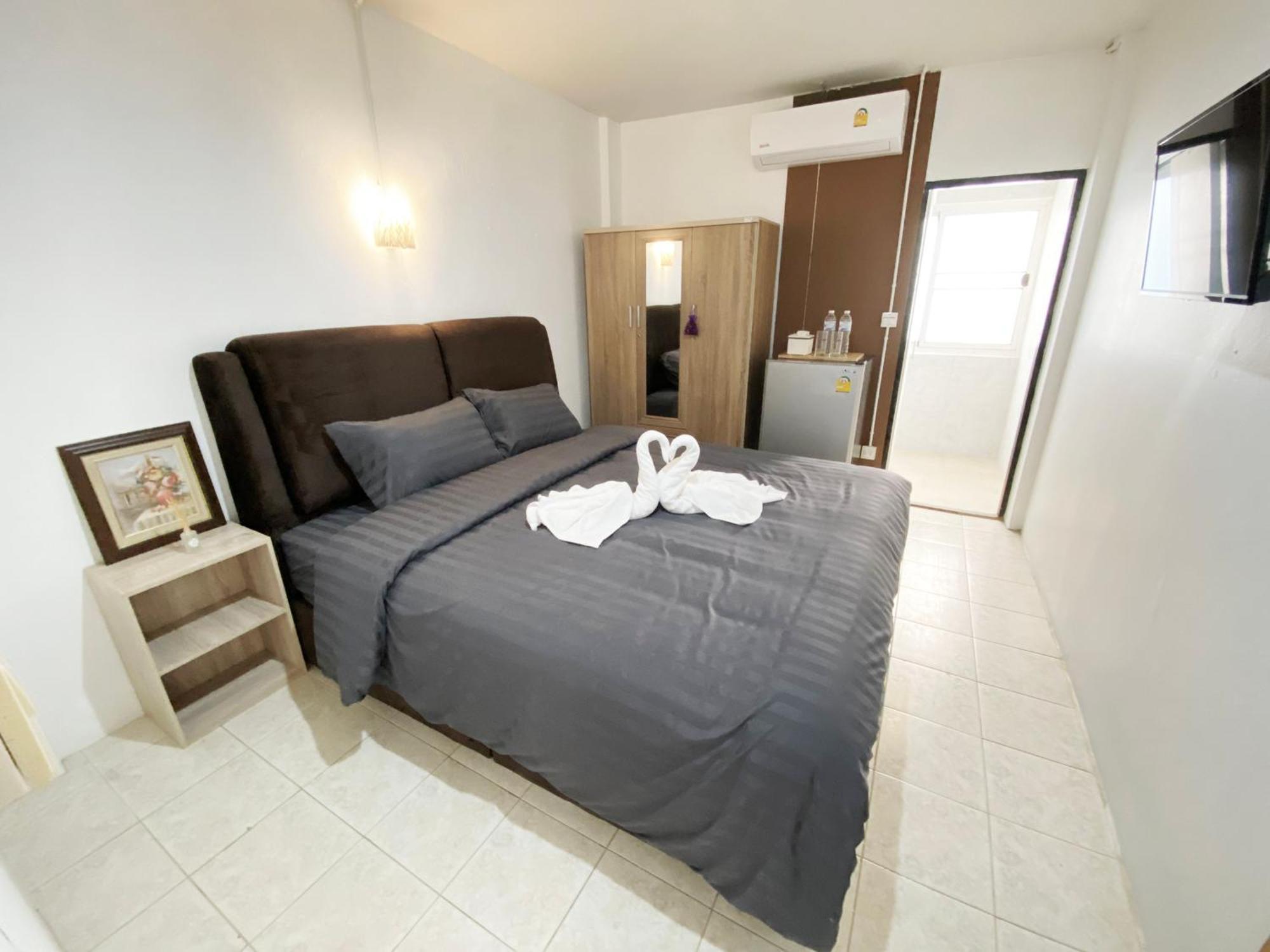 Aparthotel Racha Caftel - 7 House - รชาคาฟเทล Čiang Mai Exteriér fotografie