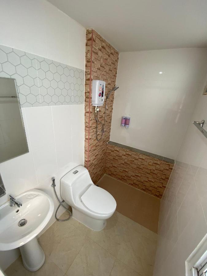 Aparthotel Racha Caftel - 7 House - รชาคาฟเทล Čiang Mai Exteriér fotografie