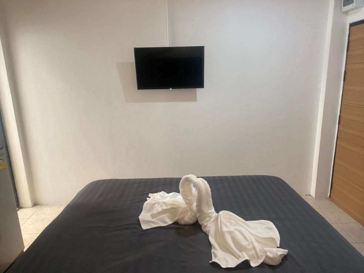 Aparthotel Racha Caftel - 7 House - รชาคาฟเทล Čiang Mai Exteriér fotografie