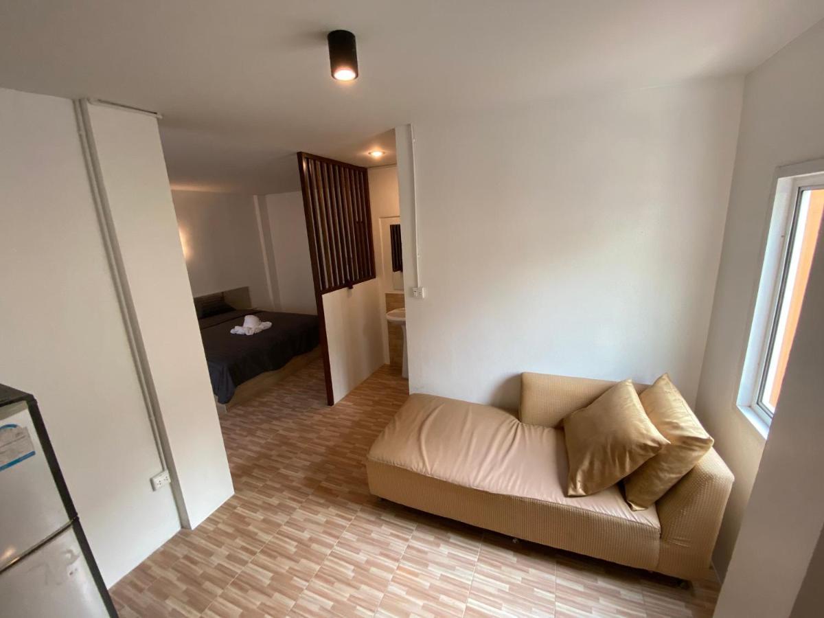 Aparthotel Racha Caftel - 7 House - รชาคาฟเทล Čiang Mai Exteriér fotografie